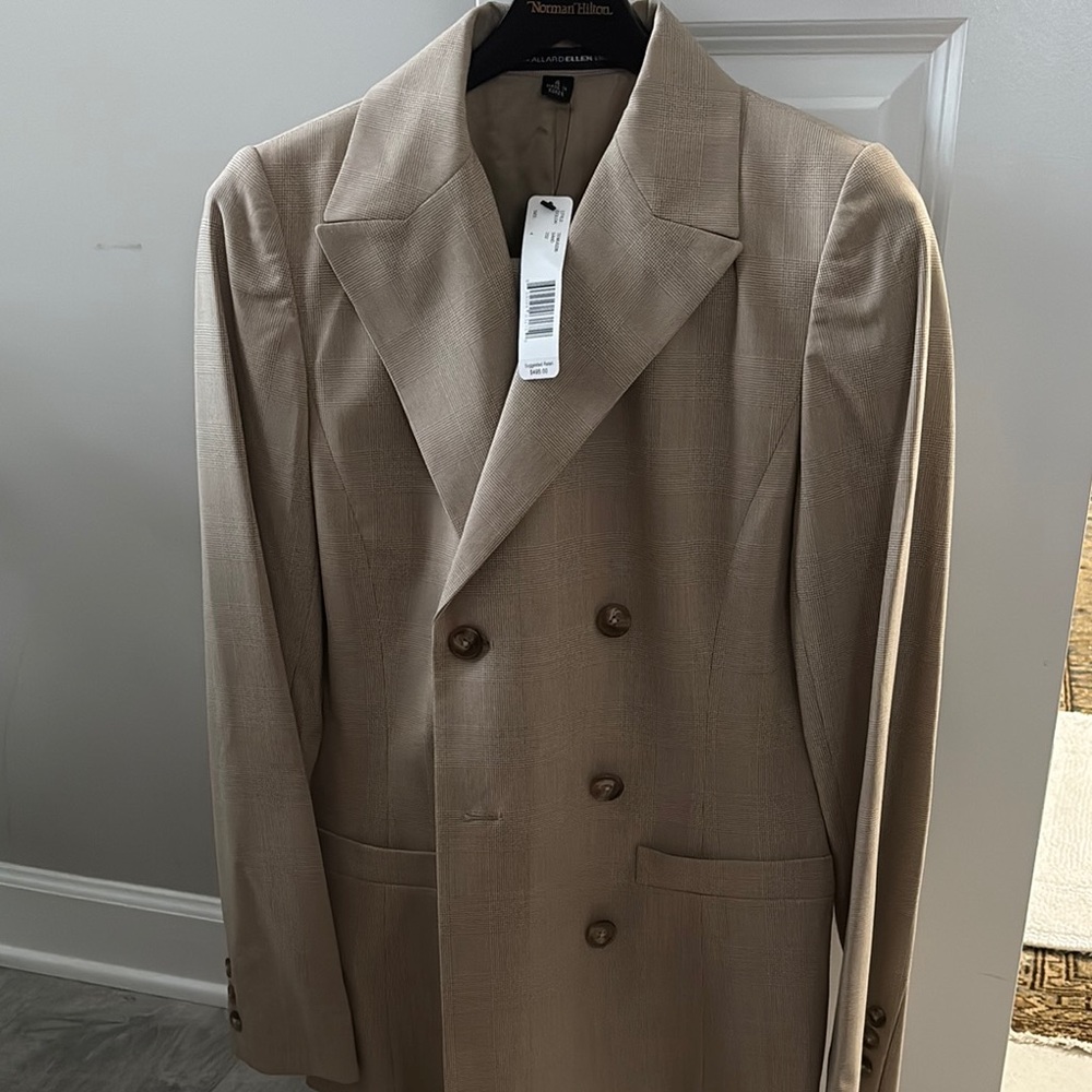 Tan Double-Breasted Suit Jacket with Classic Lapel